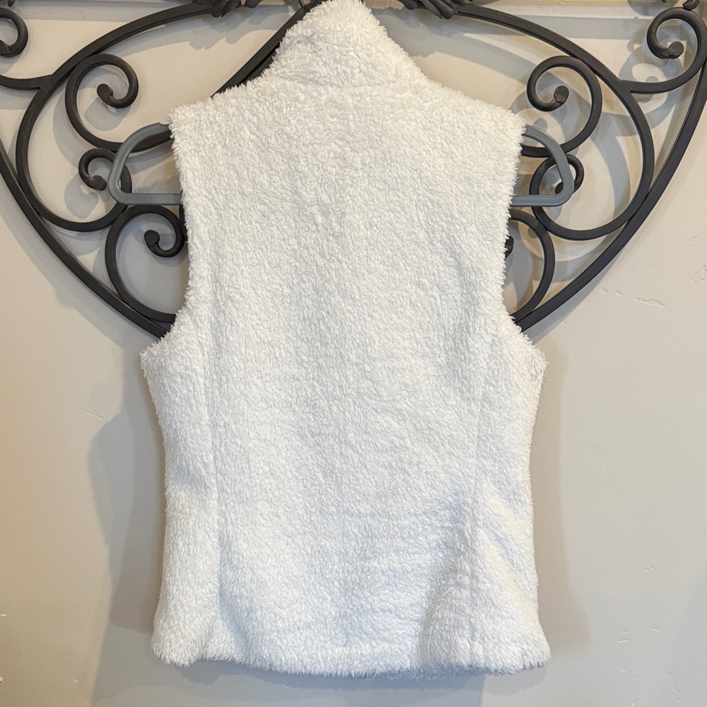 Patagonia Women's White Fleece Vest size Small - Picture 5 of 6